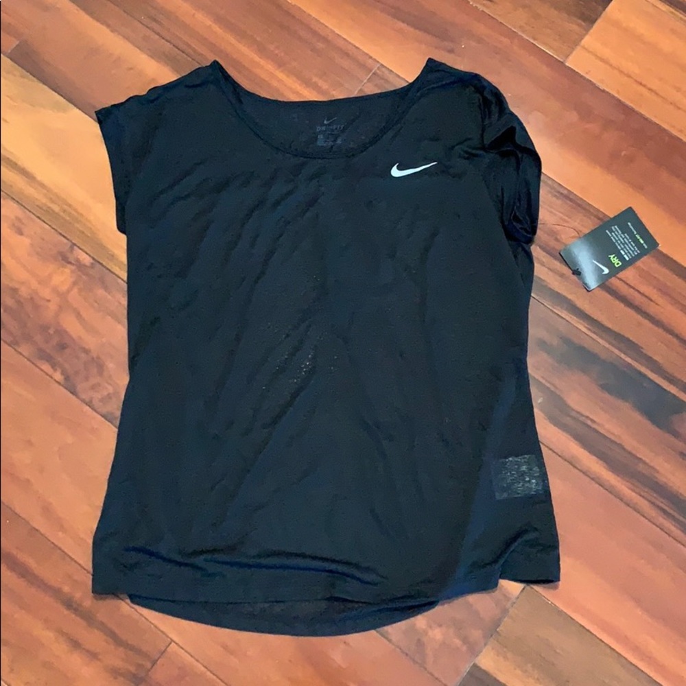 NWT Nike sheer workout top